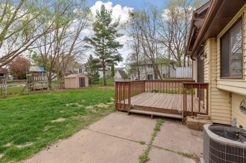 1131 Goodview Ave, Saint Paul MN  55128-6129 exterior