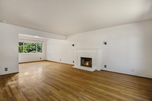 868 Midvale Ln, San Jose, CA 95136-1521