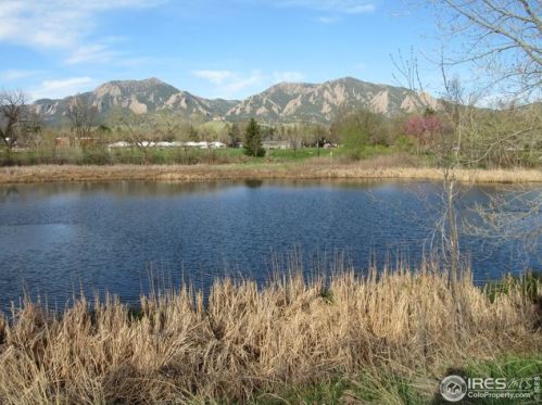 530 Mohawk Dr, Boulder CO  80303-3712 exterior