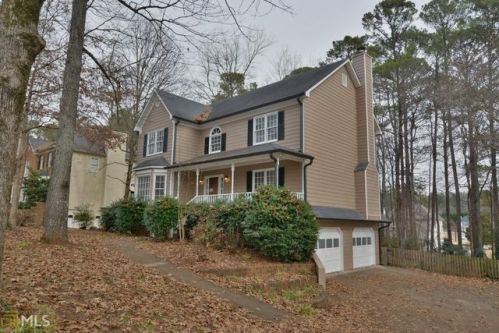 4942 Willow Creek Dr, Holly Springs, GA 30188-4307
