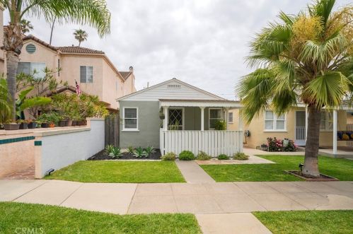 624 15th St, Huntington Beach CA  92648-4048 exterior