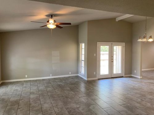 1901 White Rose Ln, Carrollton TX  75007-3121 exterior