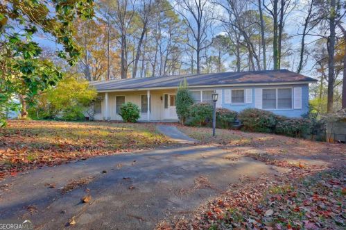 3293 Lenox Pl, Atlanta, GA 30324-2510