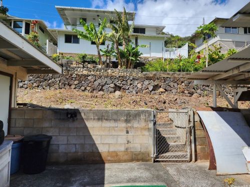 2526 Gardenia St, Honolulu HI  96816-3502 exterior