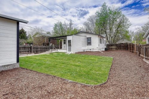 3130 Pearl St, Englewood CO  80113-2710 exterior