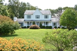 134 Birch Ln, Bloomsbury, NJ 08804-4002