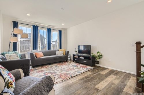 26306 Canal Pl, Aurora, CO 80018