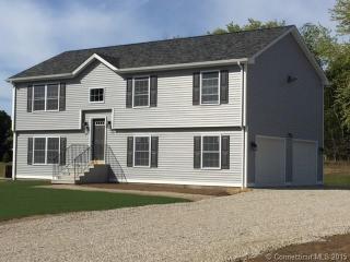 19 Brookside Dr, Plainfield, CT 06374-1135