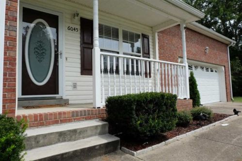 6045 Riverview Dr, Pegram, TN 37143-2339