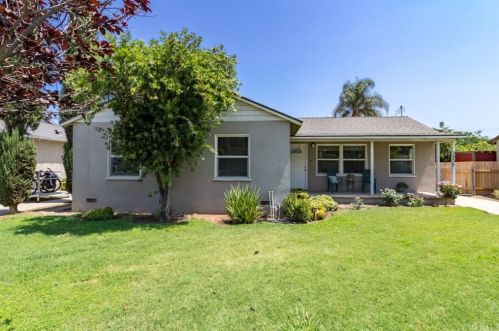 3835 Stansell Dr, Riverside, CA 92501-1841
