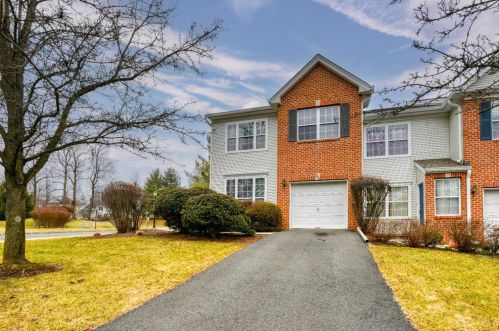 303 Belford Dr, Princeton, NJ 08540-9000