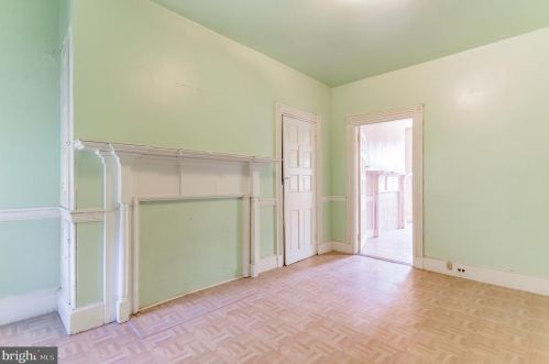 812 Front St, Philadelphia PA 19106-3019 exterior