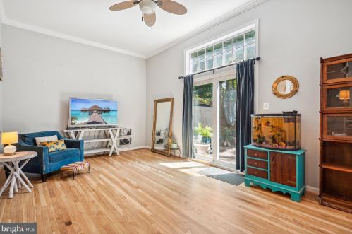 5269 Bradgen Ct, Springfield VA  22151-3524 exterior