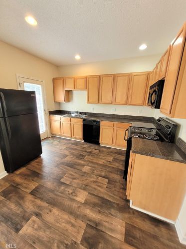 12 Chastain Cir, Newnan GA  30263-8601 exterior