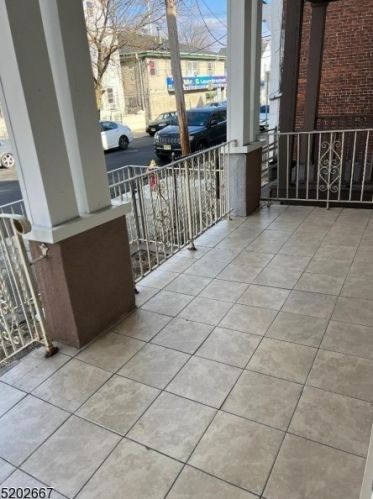 81 Highland St, Paterson NJ  07524-1908 exterior