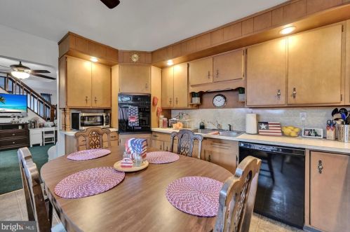 47 Maple Ave, Primrose PA 17901-8950 exterior