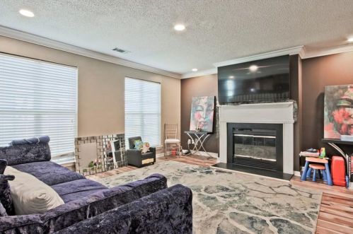 5985 Waggoner Ct, Rex GA  30273-5206 exterior