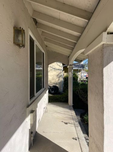325 Bagshaw Ct, San Jose, CA 95123-4301