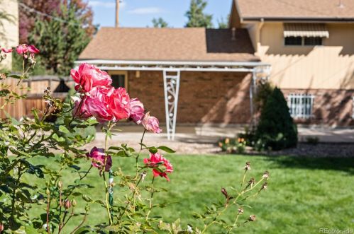 8852 Louisiana Pl, Denver CO  80232-5214 exterior