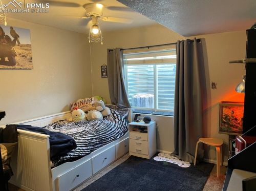 281 Bywood Dr, Pueblo CO  81007-1488 exterior