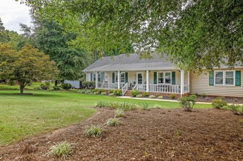 301 Bridgewood Dr, Conyers, GA 30094-4353