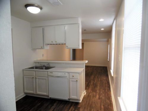 5312 Ash Ln, Dallas TX  75223-1802 exterior