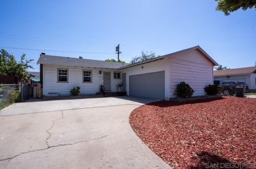 565 Wayne Ave, El Cajon, CA 92021-6442