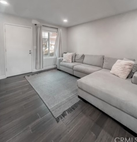 327 Streamwood, Irvine CA  92620-1945 exterior