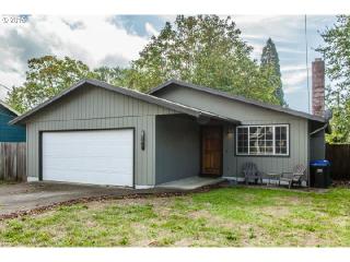 5026 Knapp St, Portland OR  97206-8344 exterior
