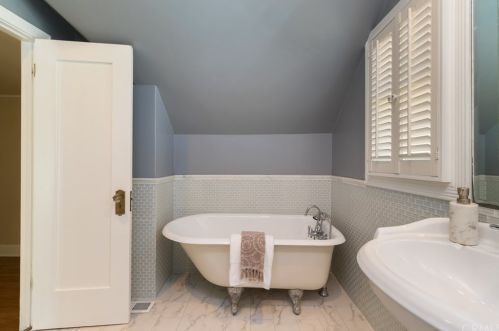 2311 Santiago St, Santa Ana CA 92706-2053 exterior