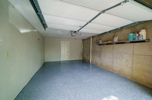 2104 Defoors Mill Dr, Atlanta GA  30318-2368 exterior