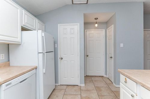 5624 Northfield Dr, Fort Worth TX  76179-3749 exterior