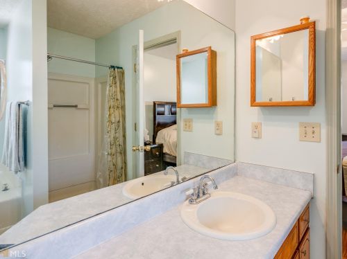 6859 Silver Maple Ct, Rex GA 30273-2359 exterior