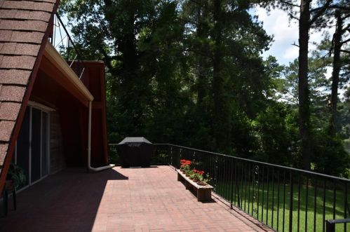 2570 Lk Capri Dr, Conyers GA  30012-2925 exterior