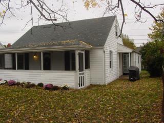 3515 Sollers Point Rd, Baltimore, MD 21222-6054