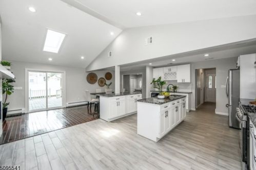 32 Stansfield Pl, Paterson NJ  07508-1672 exterior