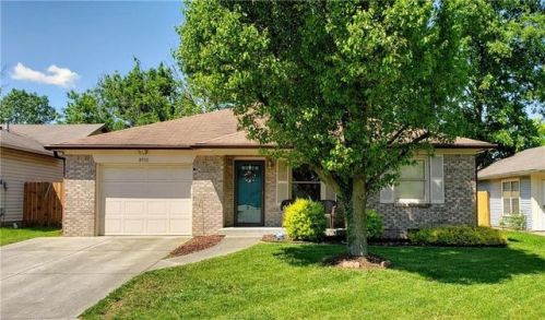 8930 Summer Walk Dr, Indianapolis IN  46227-9726 exterior