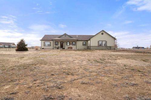 709 Pine St, Byers, CO 80103-9506