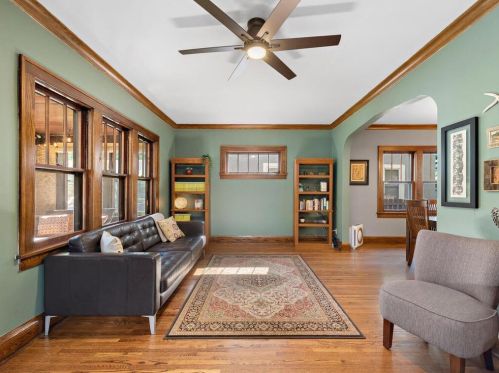 1076 Charles Ave, Saint Paul MN  55104-2617 exterior
