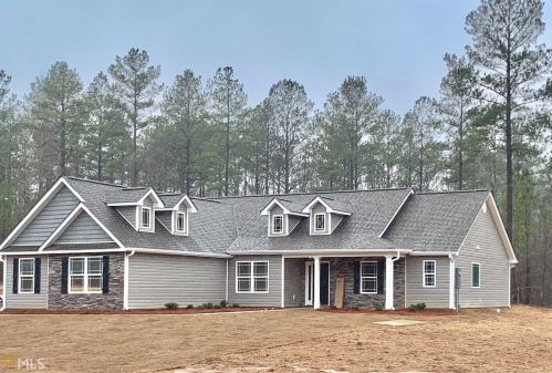 1 Campbell Rd, Meansville, GA 30256-2190