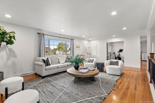 4930 Clarkson St, Englewood CO  80113-7008 exterior