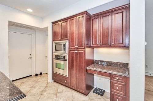 66 White Sage, Irvine CA 92618-8803 exterior