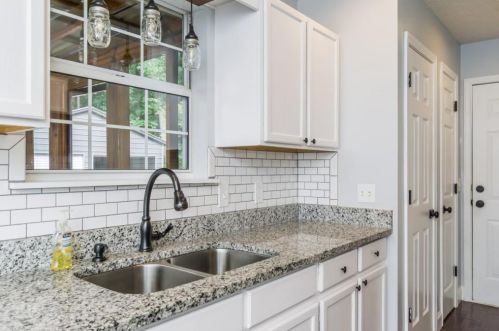 370 Rainey Dr, Dawsonville, GA 30534-7148