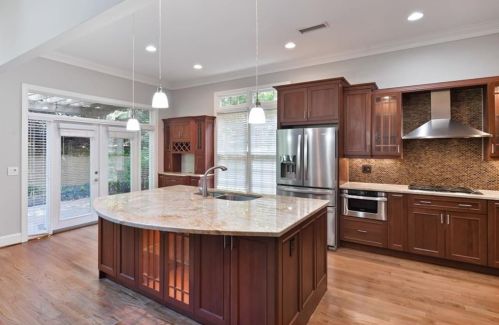 1066 Hedge Rose Ct, Atlanta GA  30324-2781 exterior