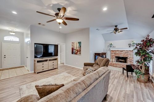 3641 Willow Bend Ln, Midlothian, TX 76065-6342