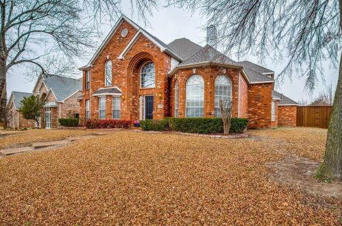 3813 Hibbs St, Plano, TX 75025-4381