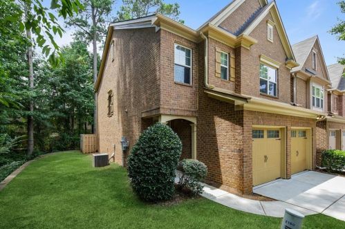 2156 Caswell Cir, Marietta, GA 30060-9262