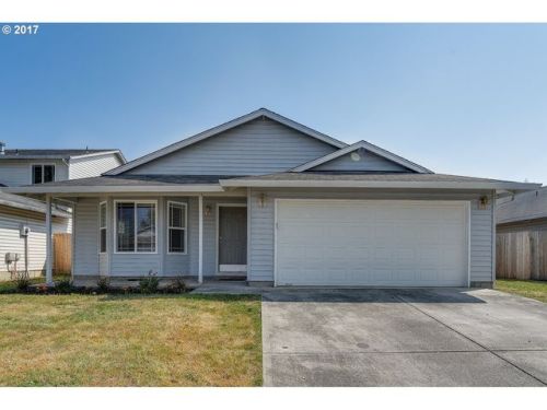 319 13th St, Battle Ground, WA 98604-2841