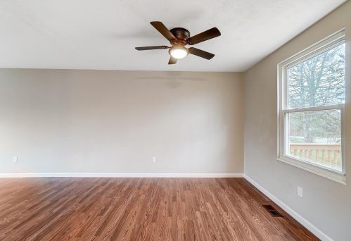 496 Bessinger Dr, Cincinnati OH 45240 exterior