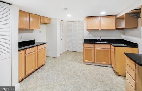 426 Pershing Dr, Silver Spring MD 20910-4489 exterior